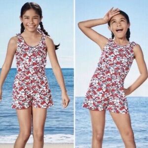 Vineyard Vines x Target Girl’s Red White and Blue Hibiscus and Whale Romper Sz S
